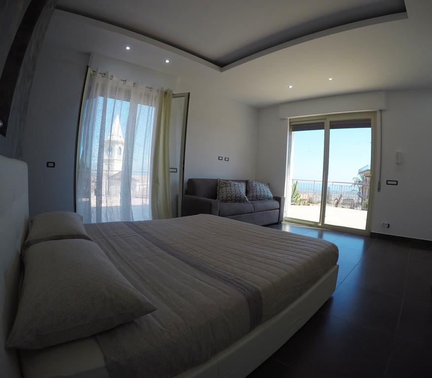 House Etna View *
